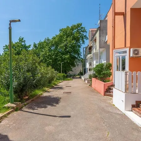 Anja With Balcony Appartamento