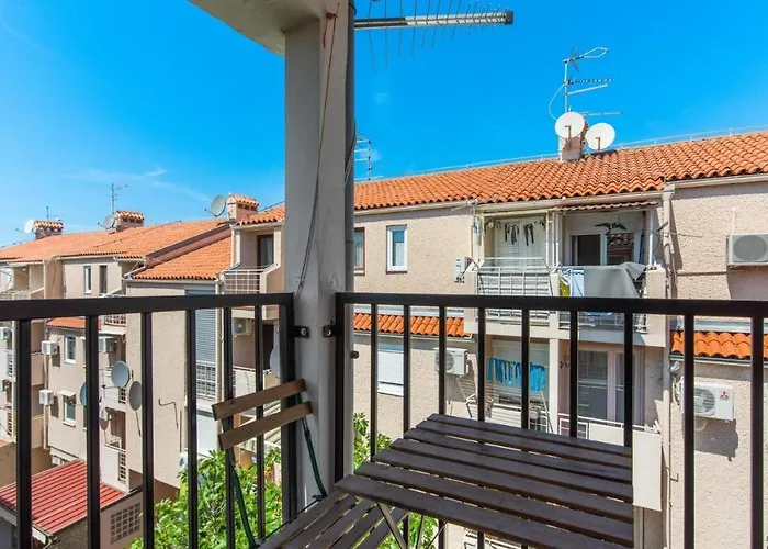 Anja With Balcony Apartman Dajla